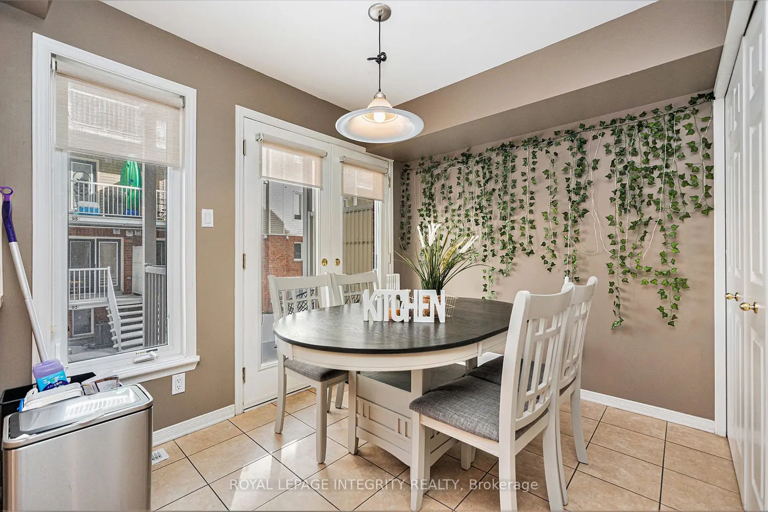 Additional image 8 of 1512 Walkley Road 42