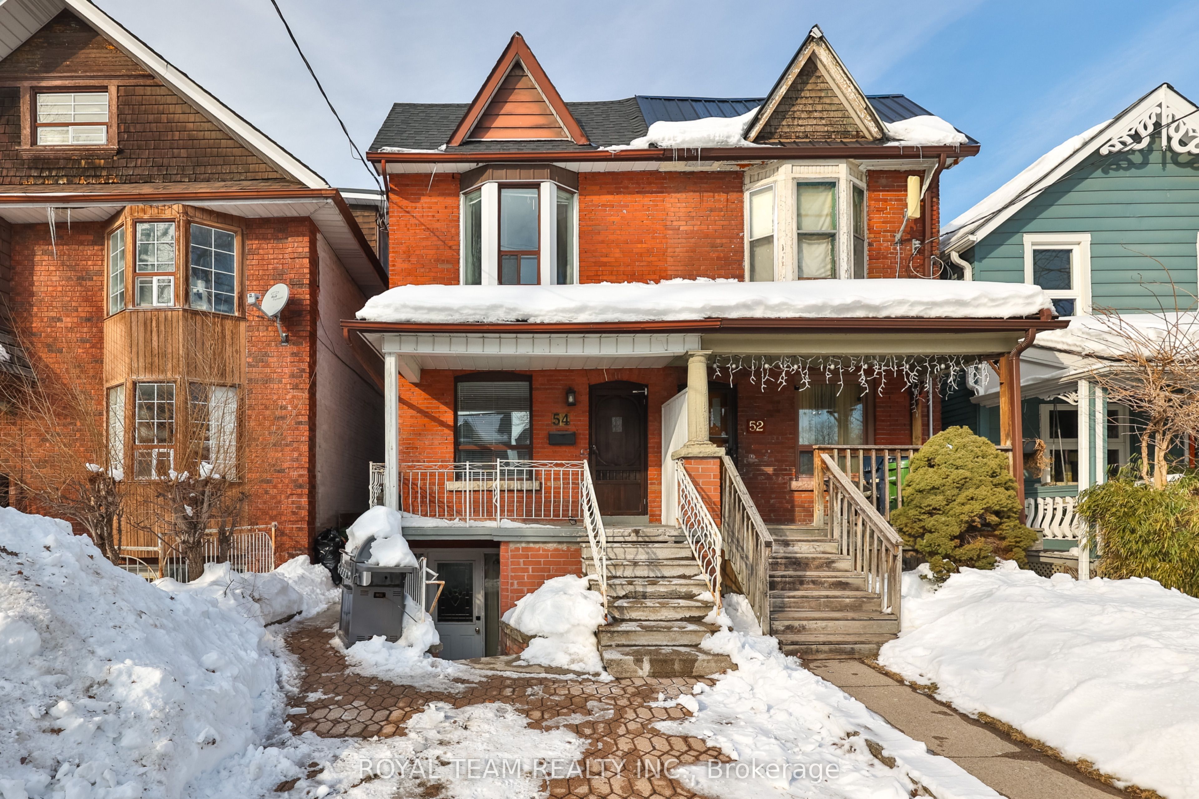 54 Maher Avenue, Toronto, ON, M6P 1G6