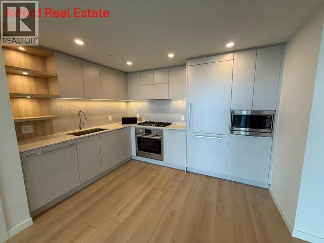 2602 311 ALDERSON AVENUE