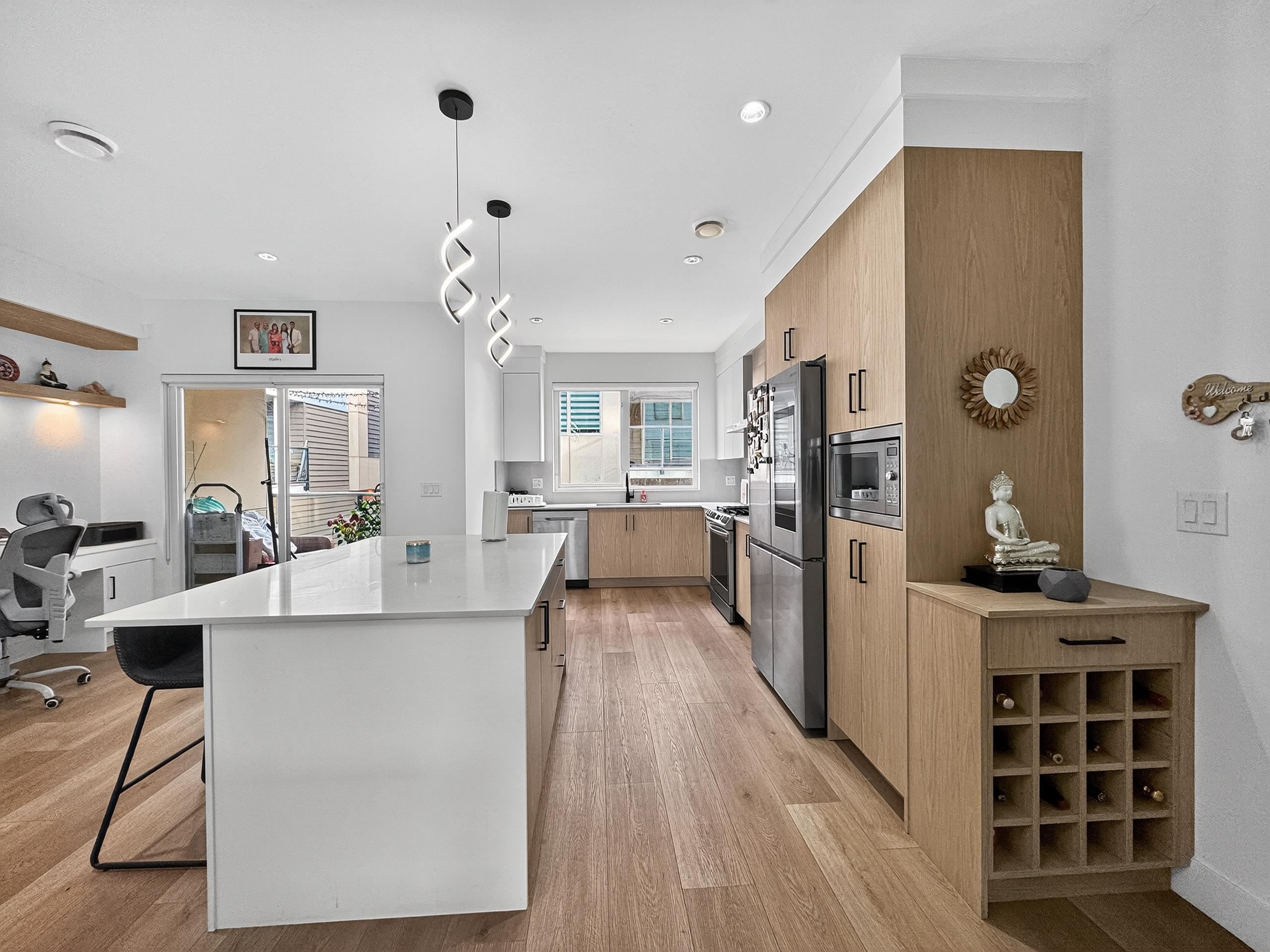 Additional image 3 of 30-12585 104a Avenue, Surrey, BC, V3V 0G7