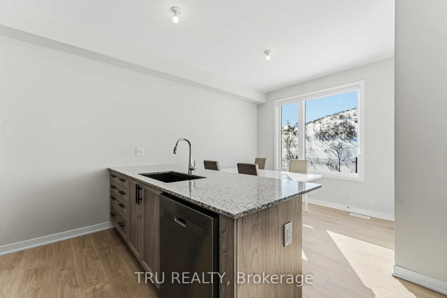 Additional image 5 of 706 Expansion Road