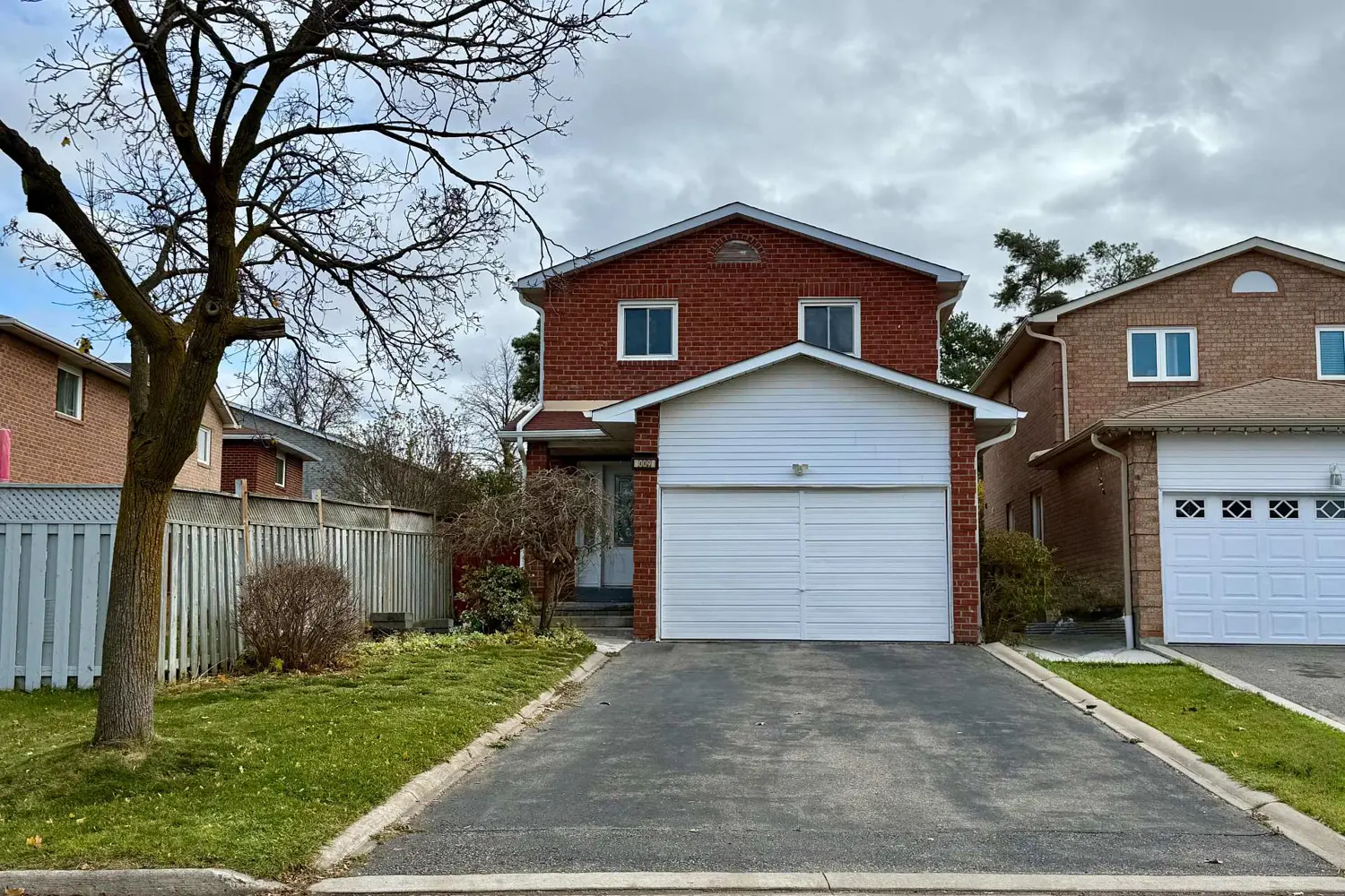 Additional image 16 of 9 Corona Gate