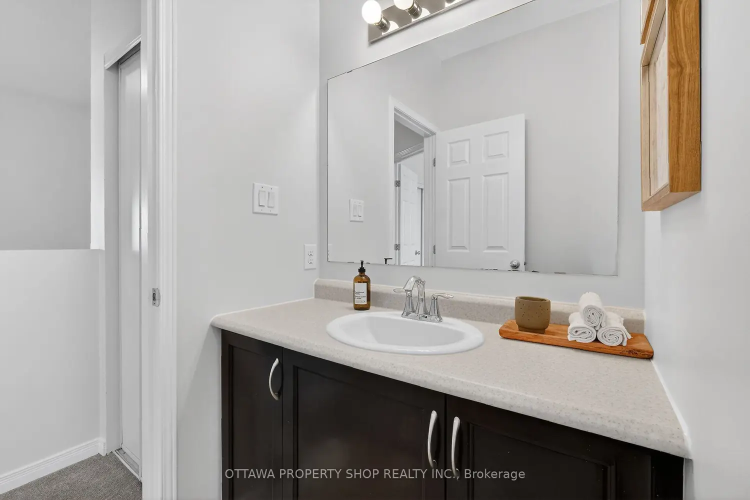 Additional image 18 of 3385 Cambrian Road