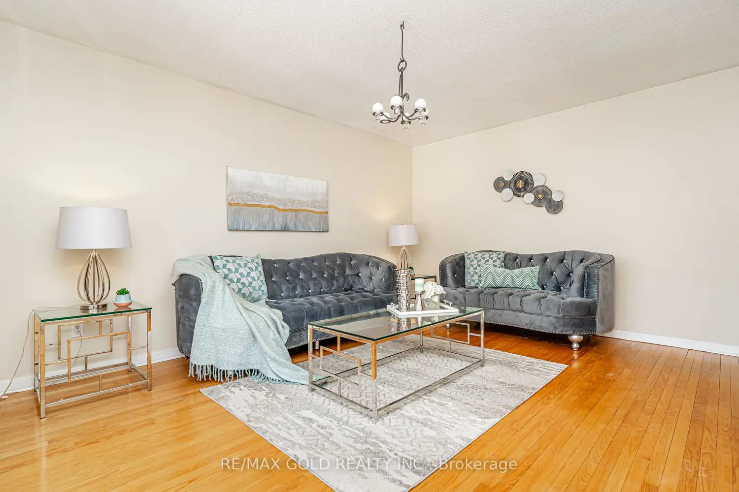 Additional image 3 of 11 Edgebrook Crescent