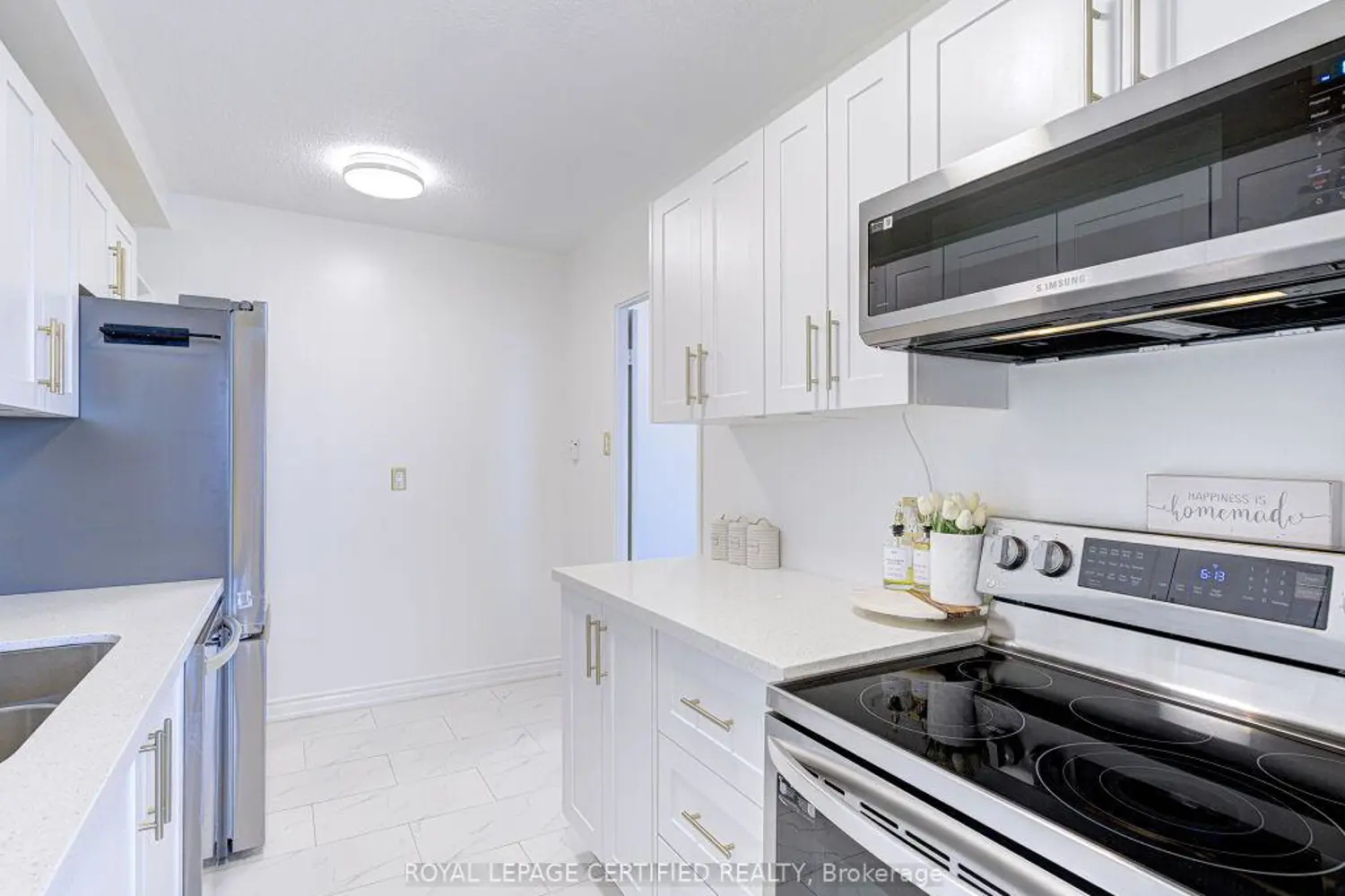 Additional image 16 of 2929 Aquitaine Avenue 1209