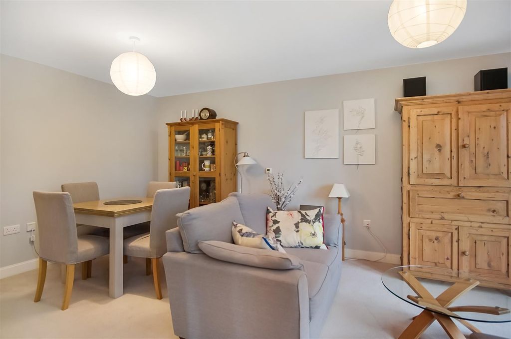 2 bed flat for saleCarmel Road North, Darlington DL3 photo 5