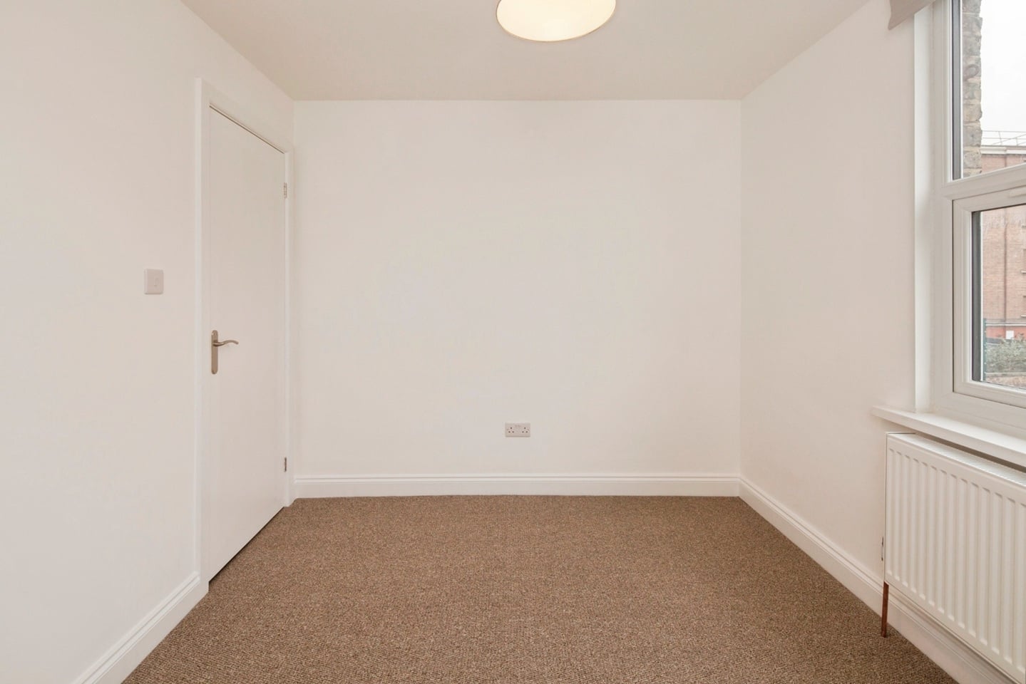 Additional image 6 of 2 Bed Flat, Valmar Road, SE5, N1 7GU