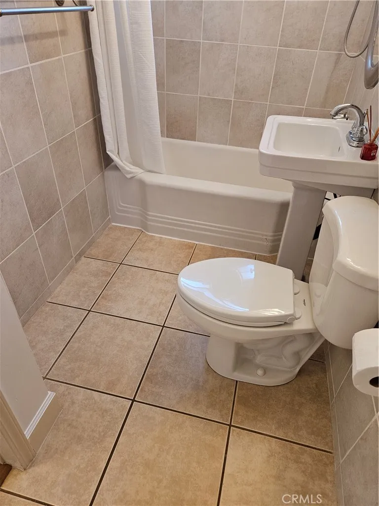 Additional image 52 of 18237 Valley Vista Boulevard, Tarzana, CA 91356