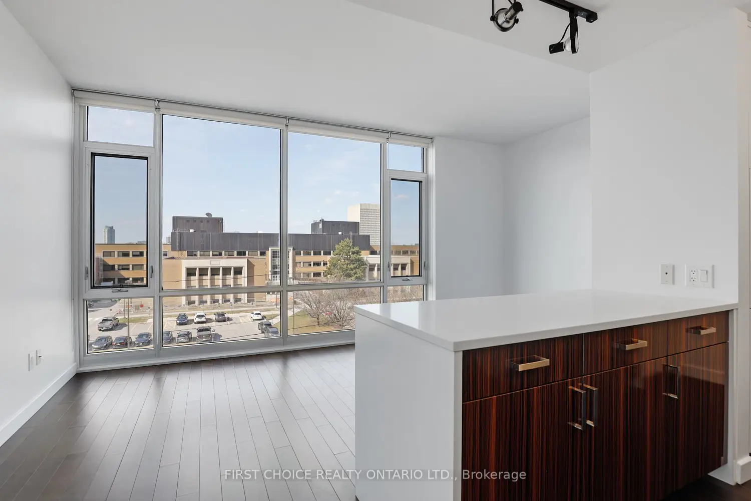 Additional image 4 of 201 Parkdale Avenue 506