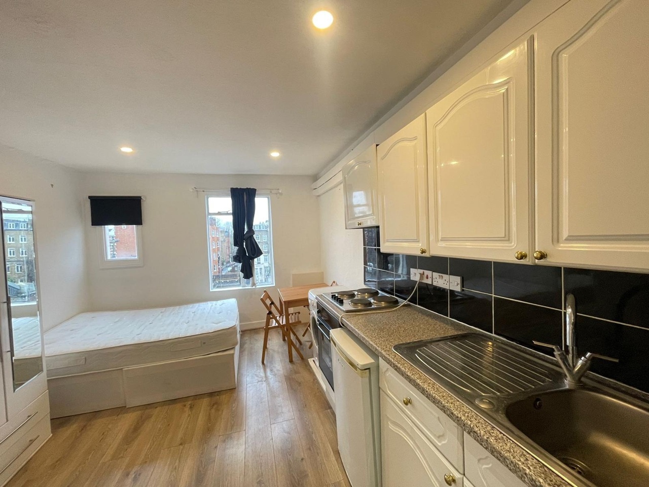 Additional image 3 of Studio Flat, Penywern Road, SW5, N1 7GU