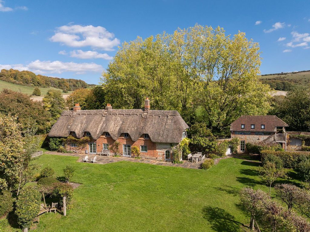 4 bed detached house for saleCombe, Hungerford, Berkshire RG17