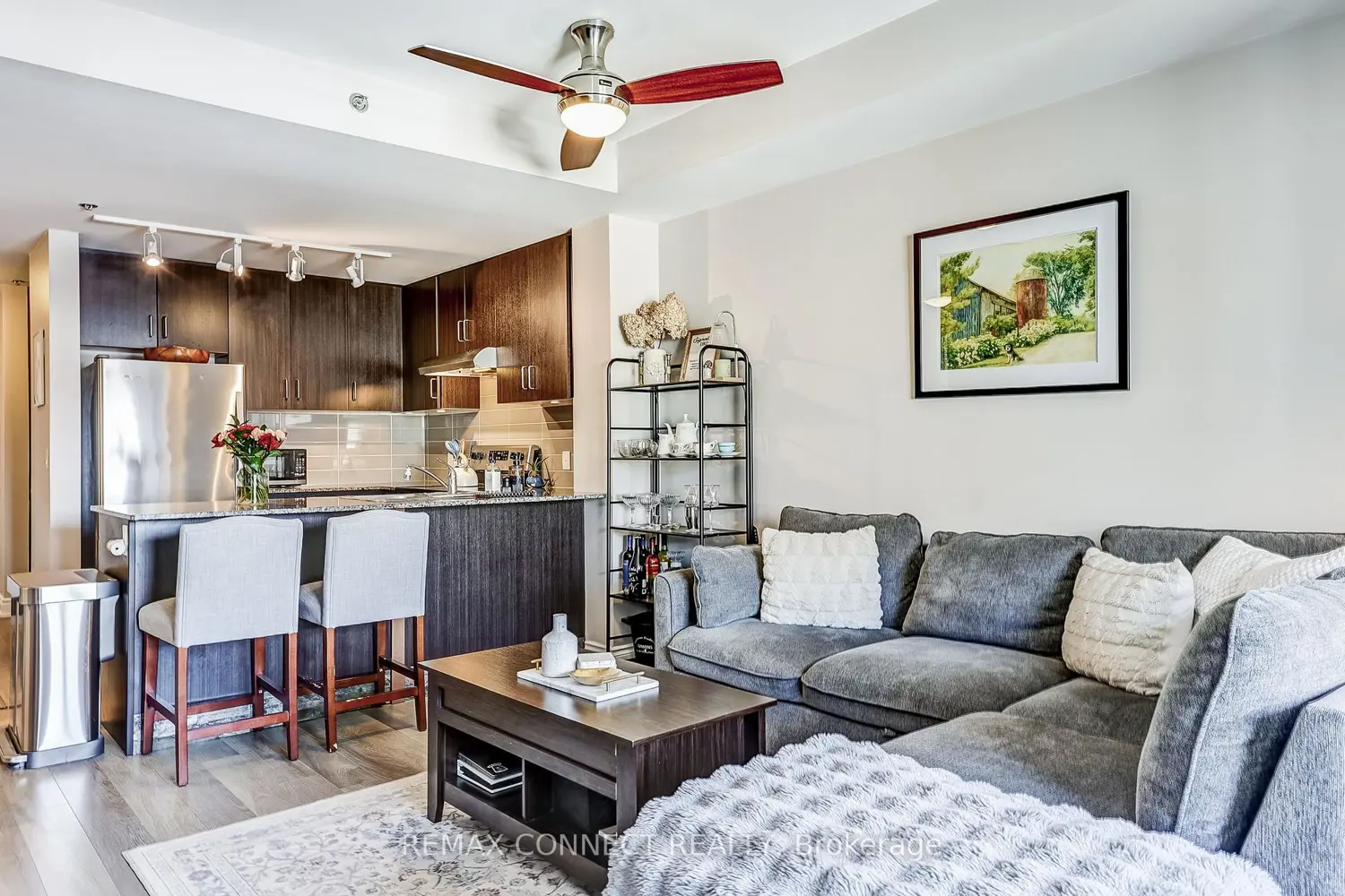 Additional image 9 of 21 Brookhouse Drive 420