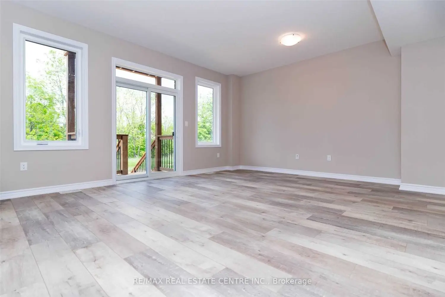 445 Ontario Street #17 photo 2