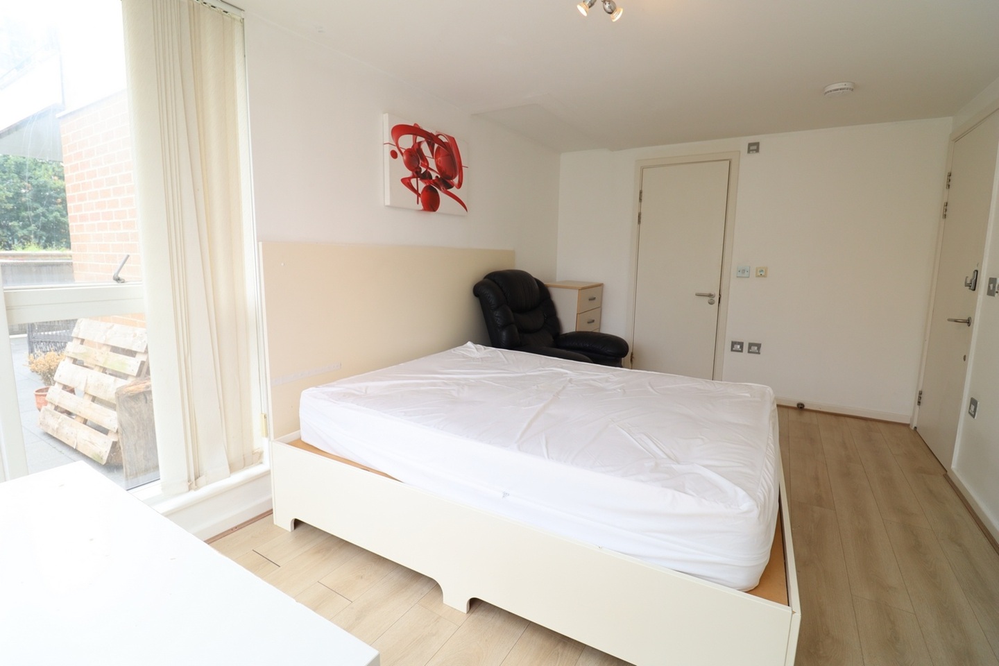 Additional image 2 of Room in a Shared House, Dovecote House, SE16, N1 7GU