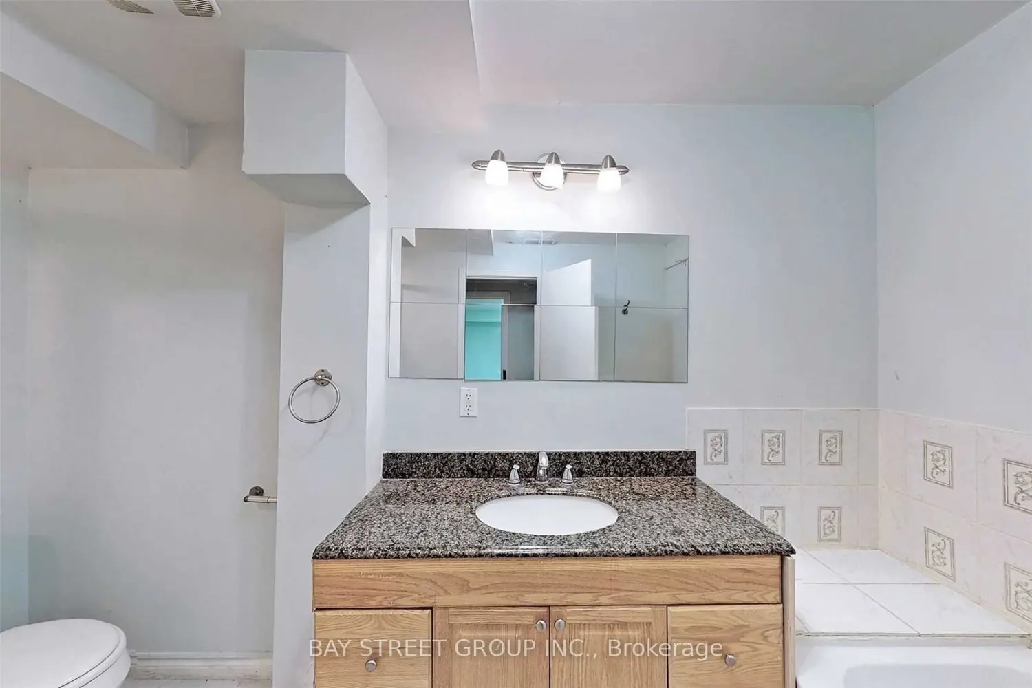 Additional image 16 of 189 Martindale Avenue