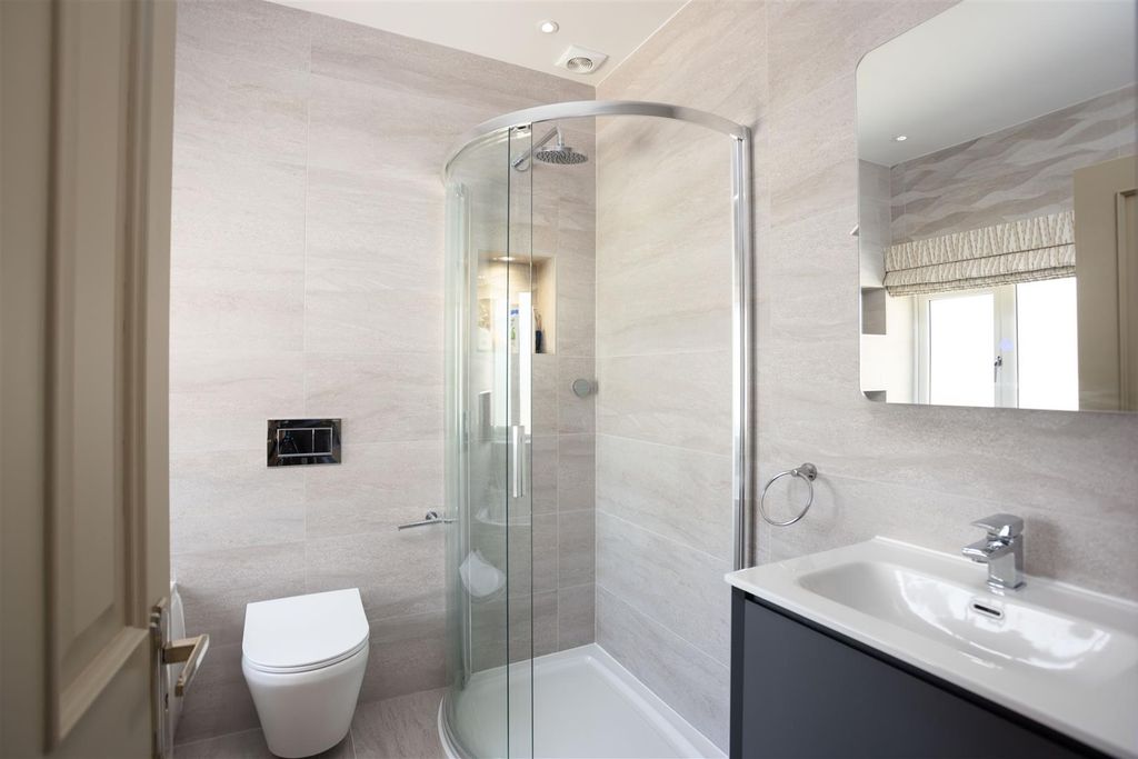 Additional image 16 of 6 bed detached house for saleSandmoor Avenue, Alwoodley, Leeds LS17