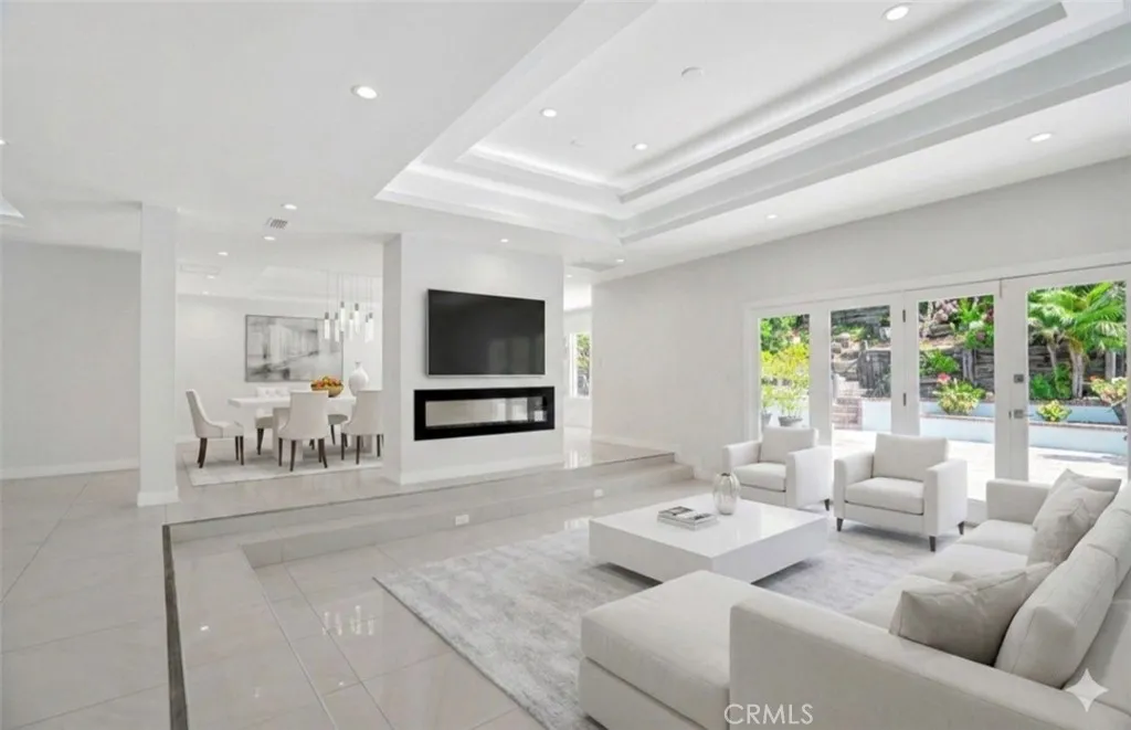 Additional image 32 of 4450 Hayvenhurst Ave, Encino, CA 91436