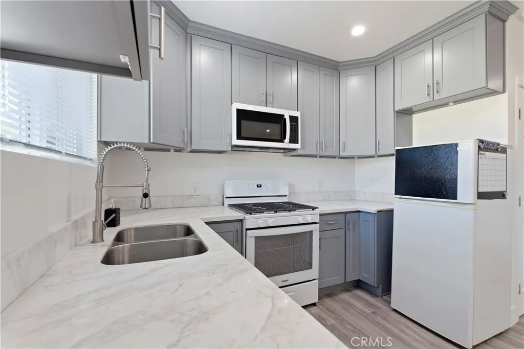 Additional image 11 of 6942 Atoll Ave, North Hollywood, CA 91605