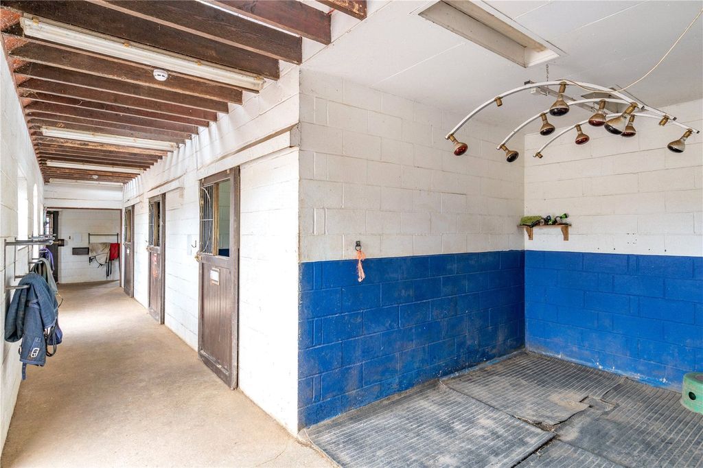 Additional image 34 of 7 bed equestrian for saleThe Whole | Hillfields Farm, Lower Basildon, Reading, Berkshire RG8