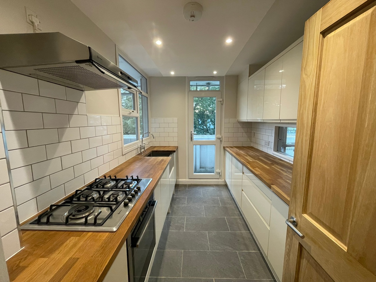 Additional image 5 of 2 Bed Flat, Shaw Court, SW11, N1 7GU