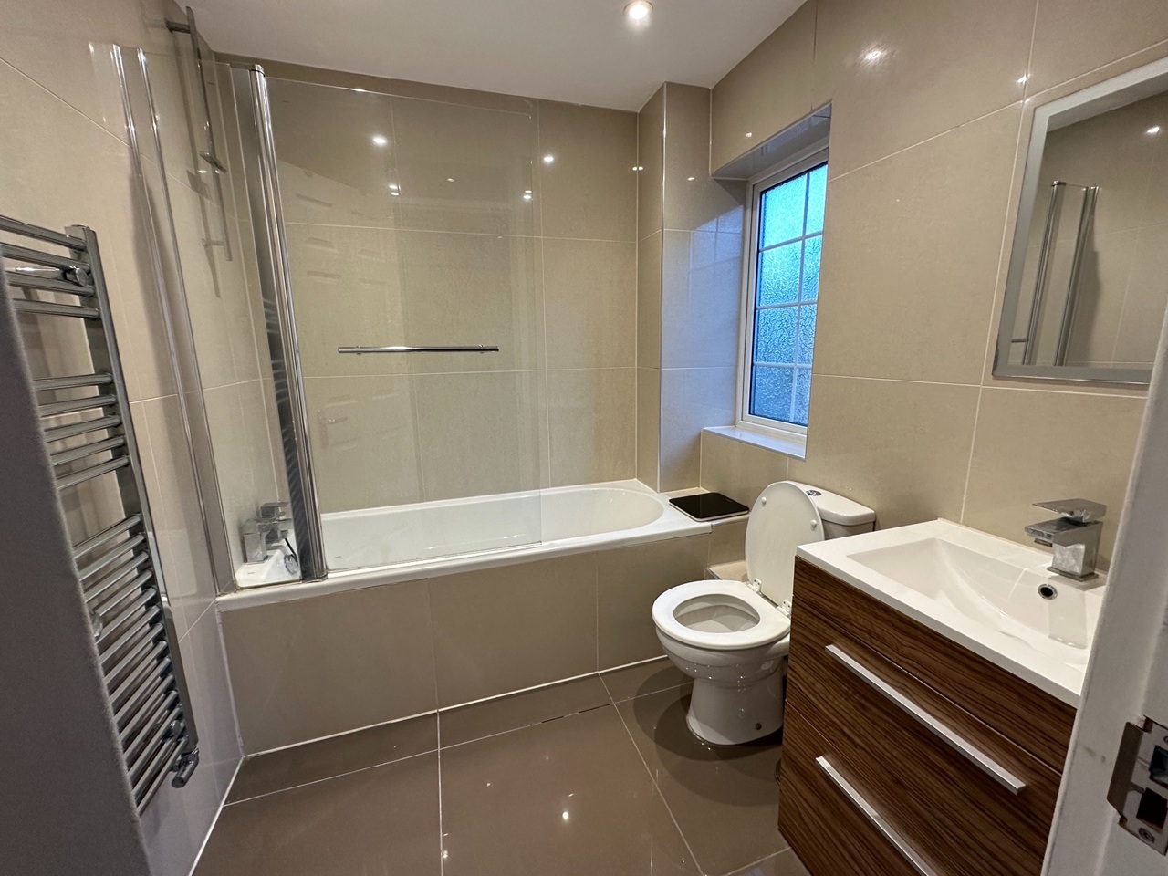 Additional image 10 of Room in a Shared House, Chargrove Close, SE16, N1 7GU