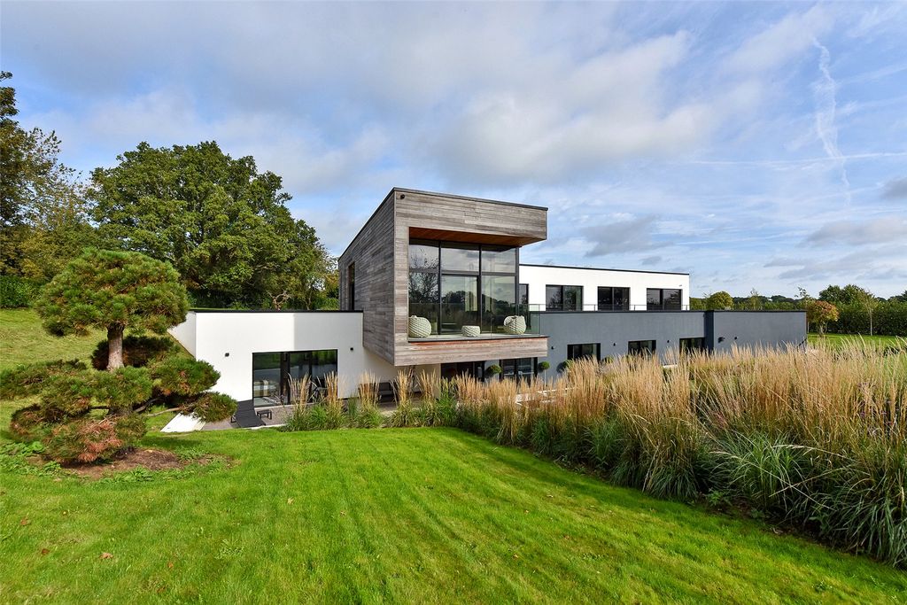 Additional image 2 of 5 bed detached house for saleHitcham Lane, Taplow, Maidenhead, Berkshire SL6