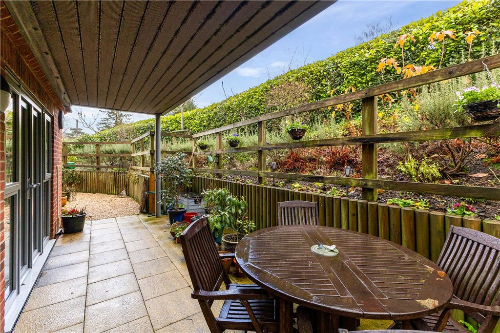 Additional image 16 of 2 bed flat for saleGranham Close, Marlborough, Wiltshire SN8