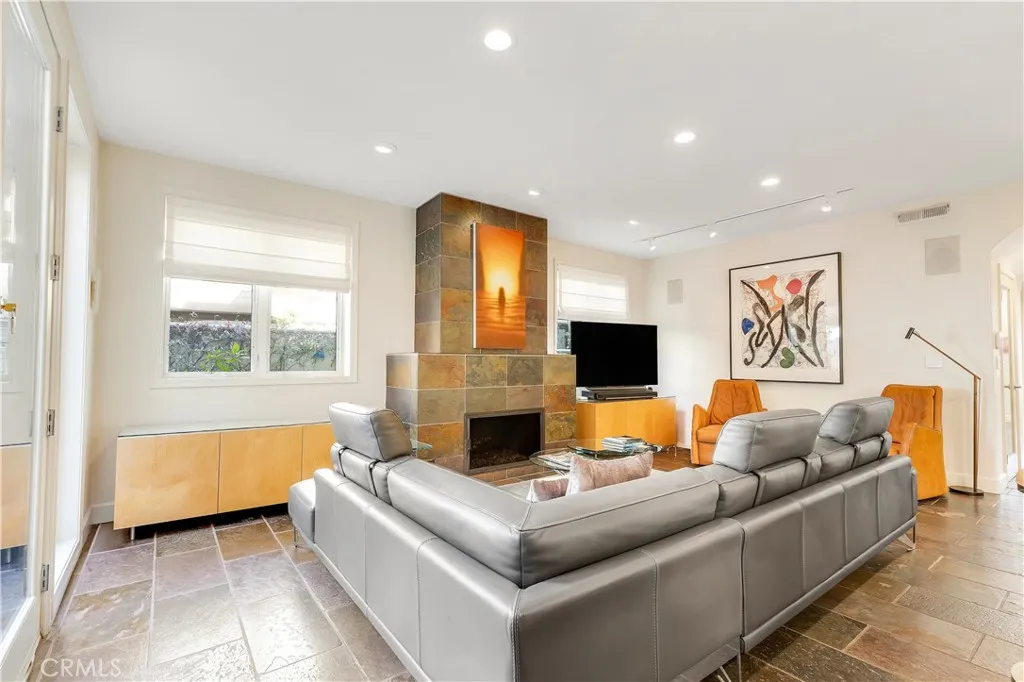 Additional image 32 of 319 Orchid Ave, Corona Del Mar, CA 92625