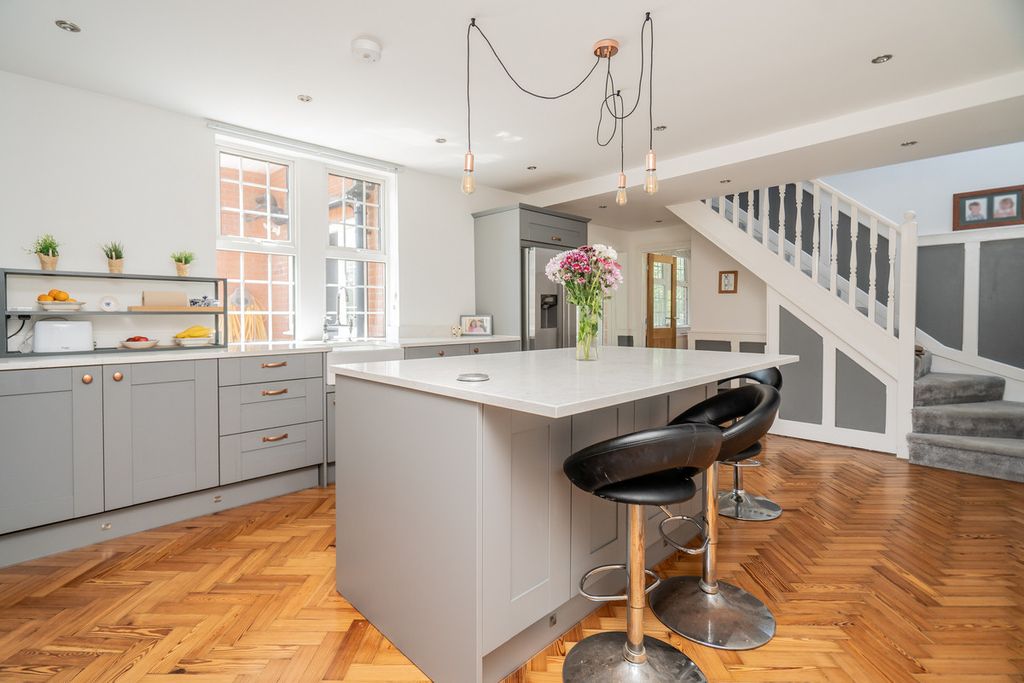 Additional image 26 of 9 bed detached house for saleWood End Road, Cranfield, Bedfordshire MK43