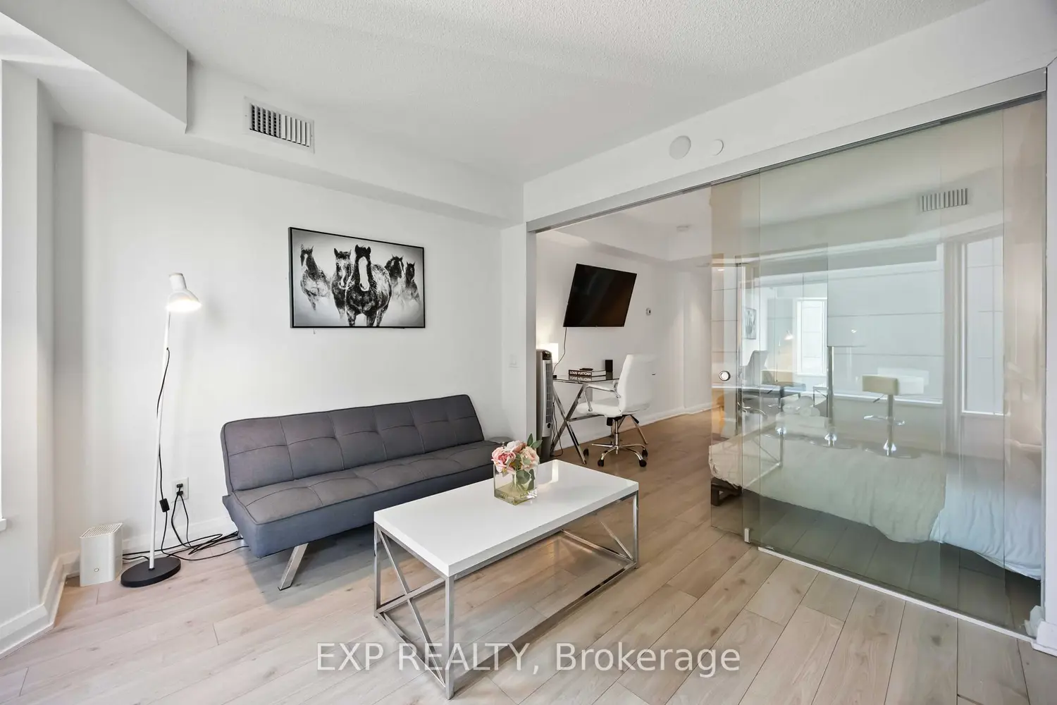 Additional image 7 of 155 Yorkville Avenue 1106