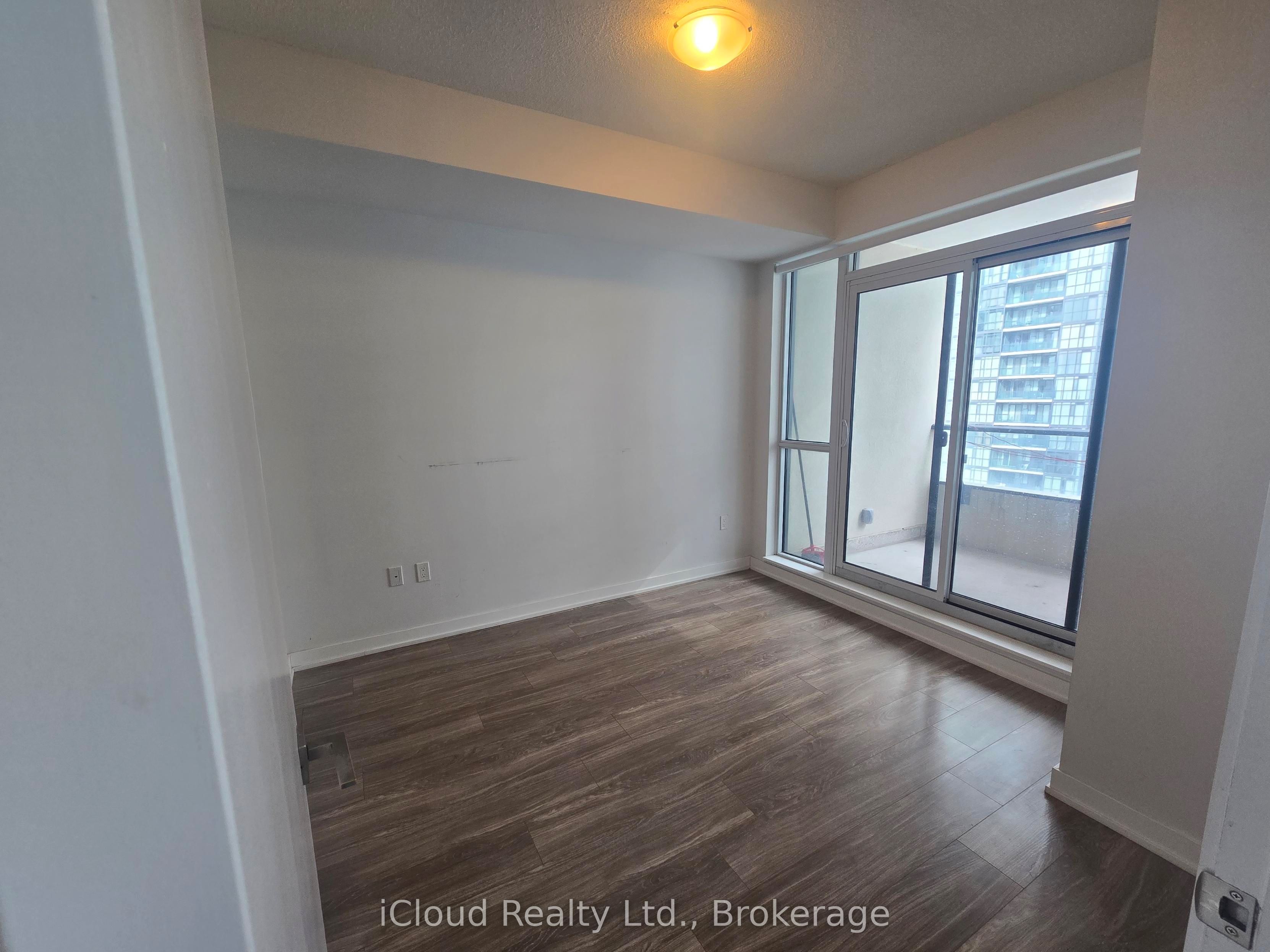 Additional image 5 of 1416-4055 Parkside Village Drive, Mississauga, ON, L5B 0K8