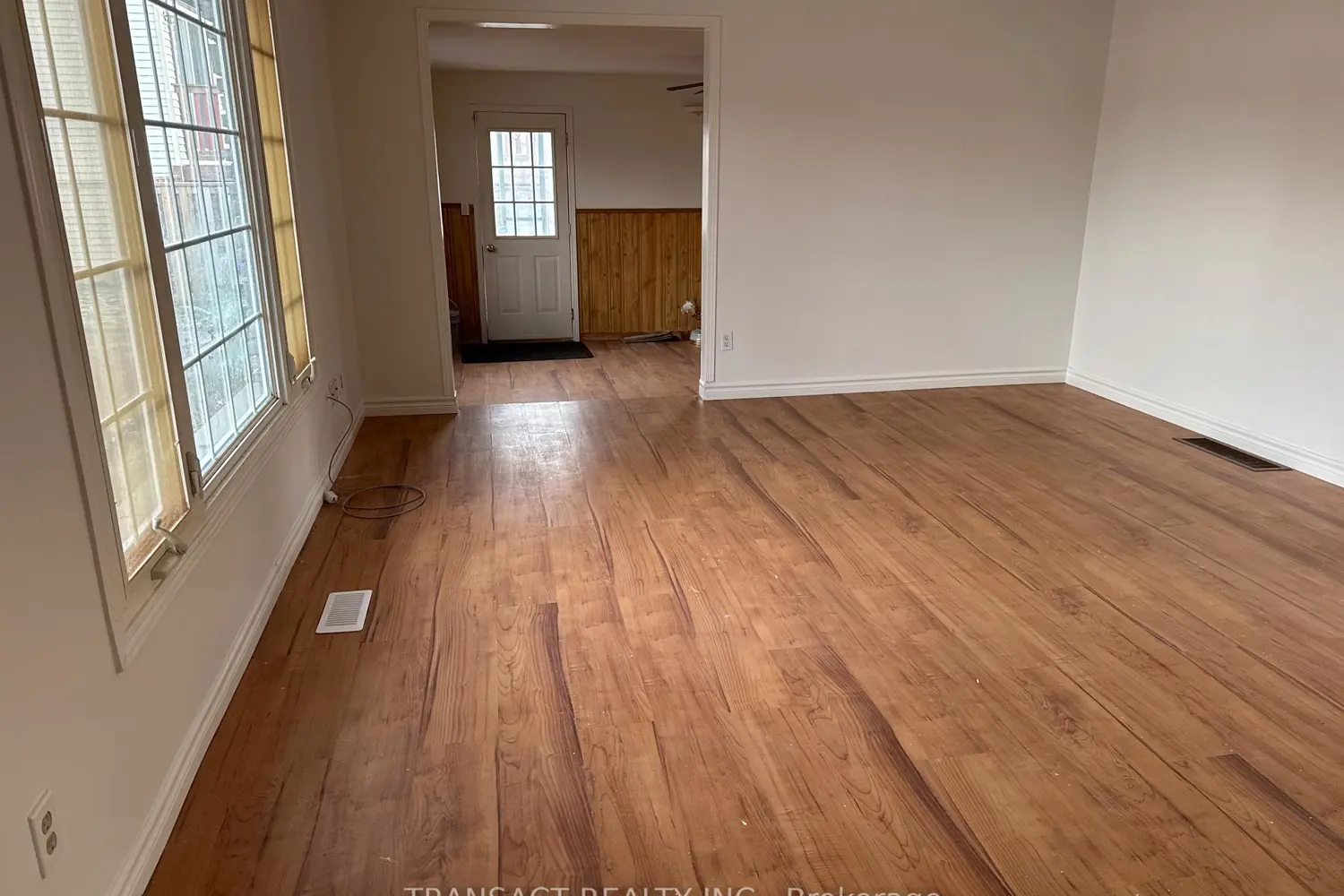 Additional image 5 of 44 Roth Street