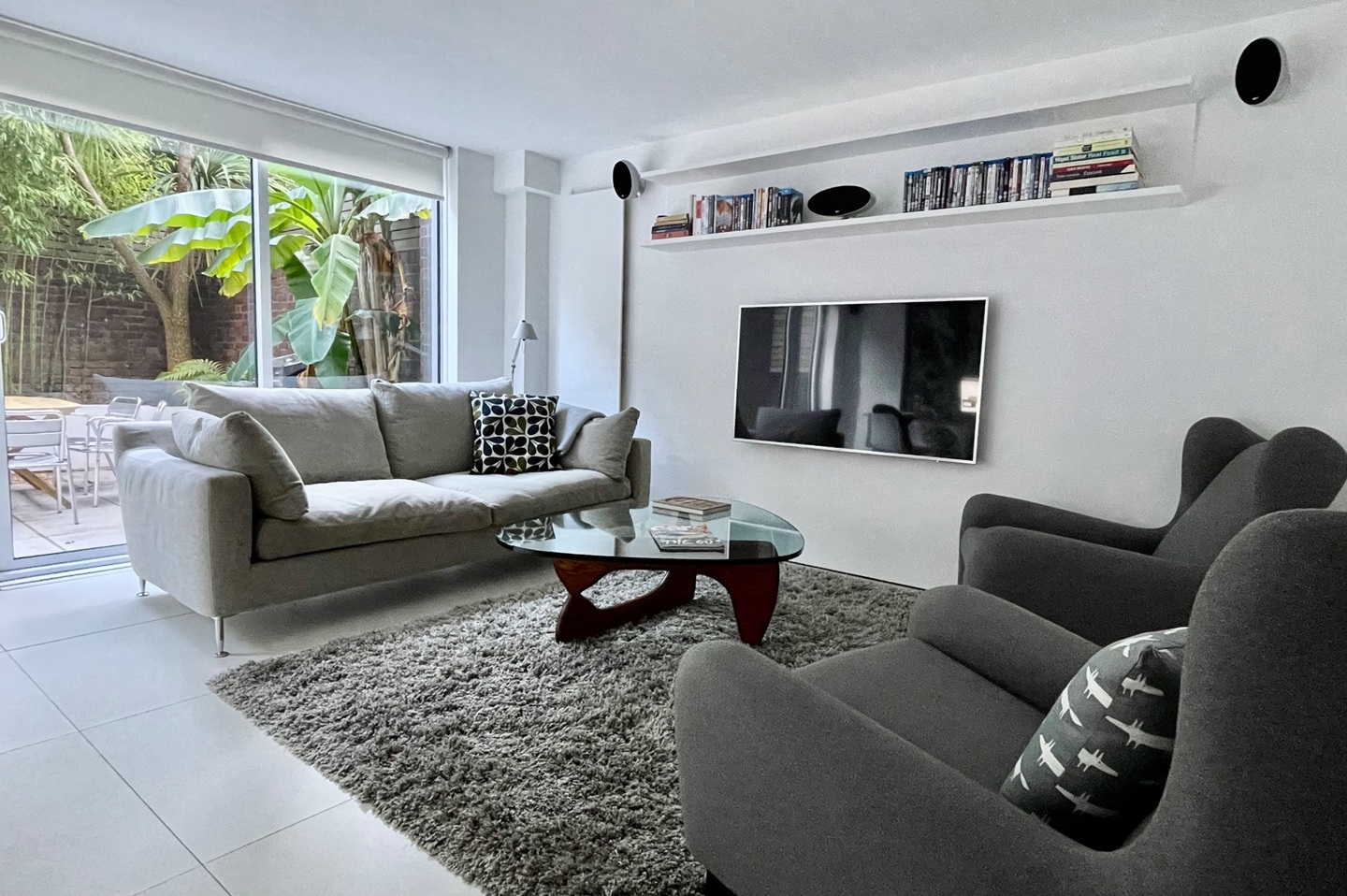 2 Bed Flat, Casterbridge, W11, N1 7GU