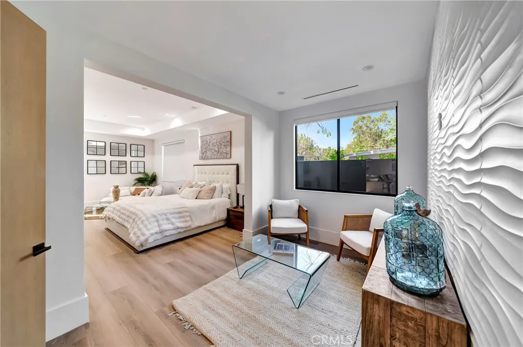 Additional image 32 of 19225 Rosita St, Tarzana, CA 91356