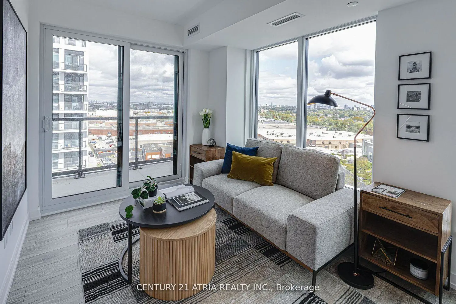 1100 Sheppard Avenue 1207