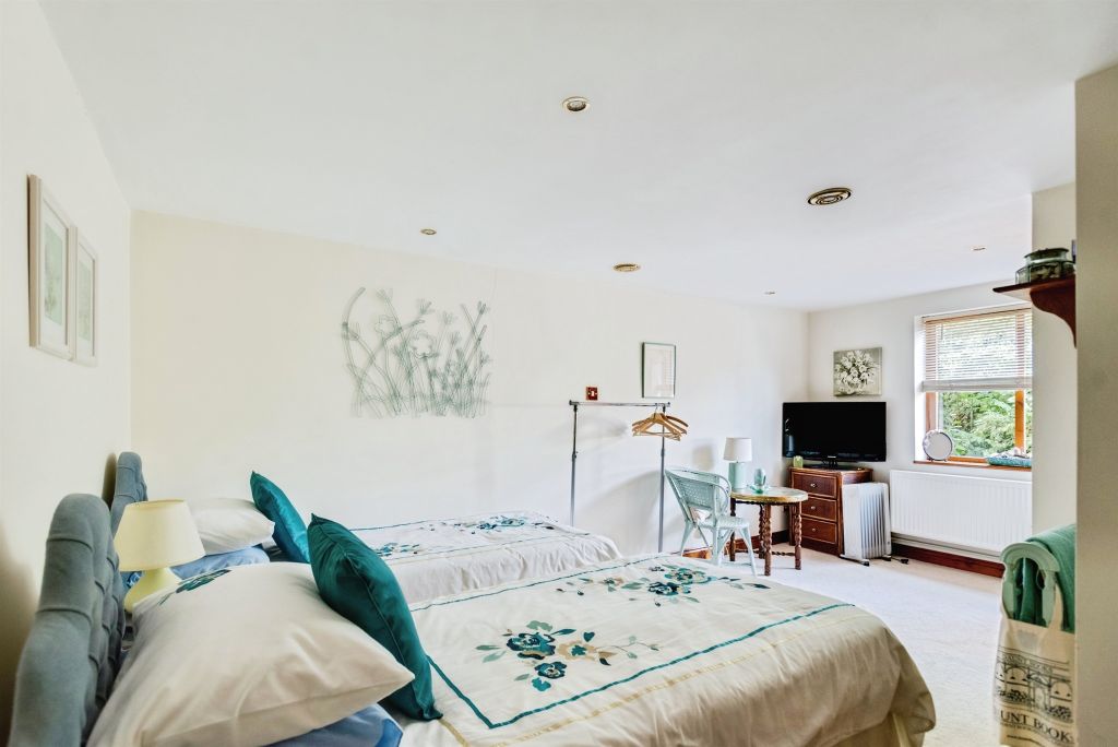 Additional image 13 of 5 bed detached house for saleThe Street, South Stoke, Reading RG8