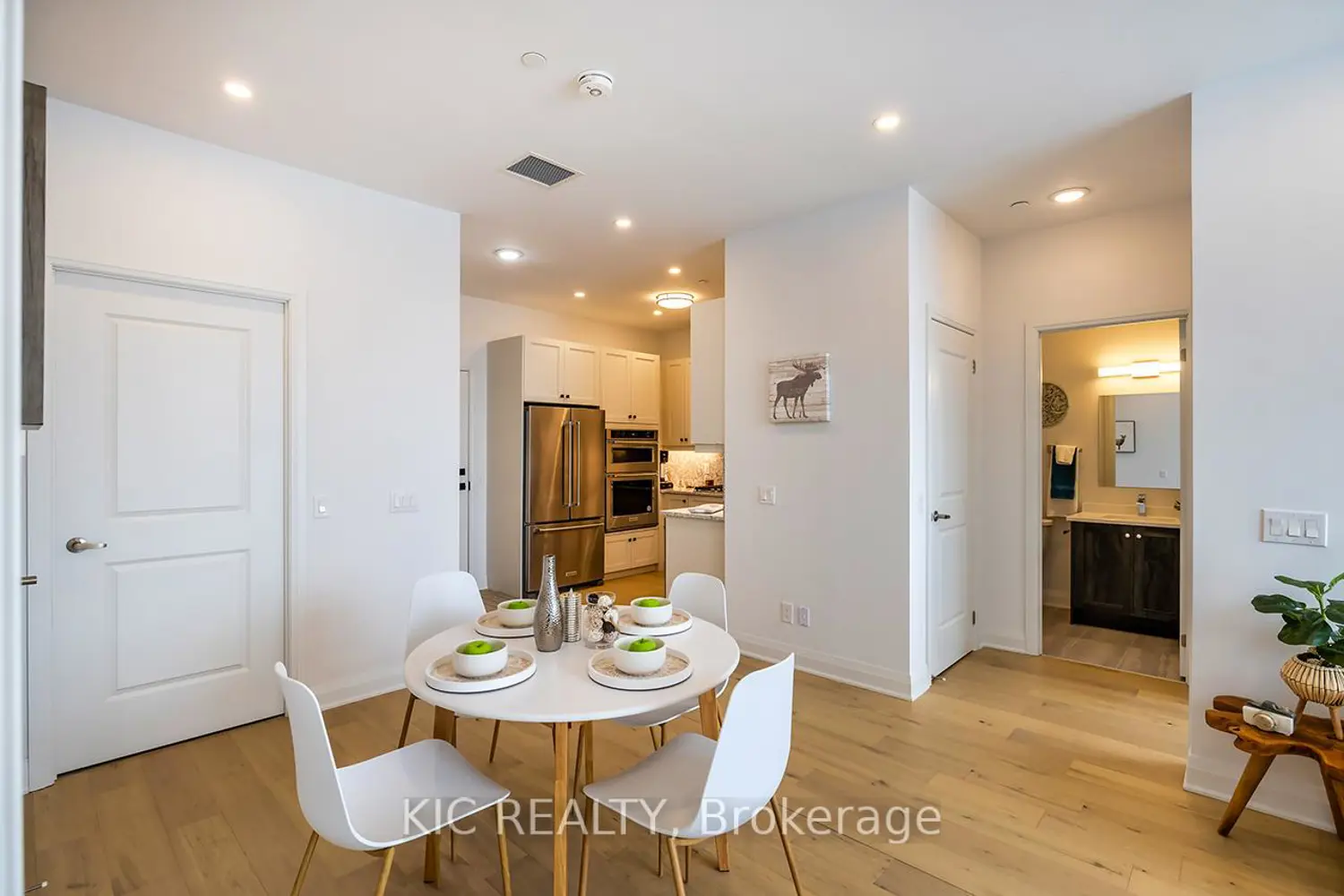 Additional image 6 of 99 Louisa Street 302