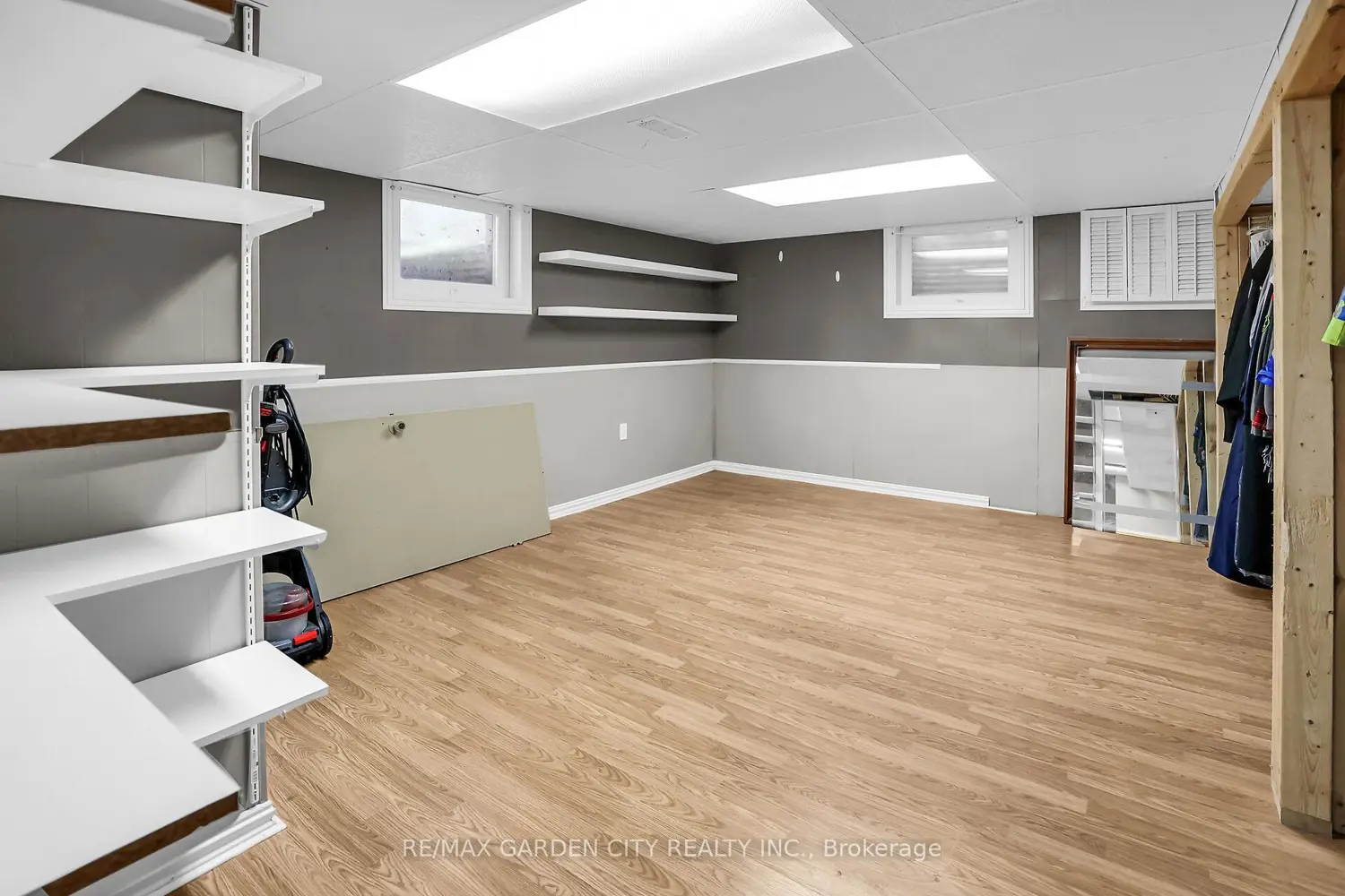 Additional image 11 of 73222 Reg Rd 27 Road