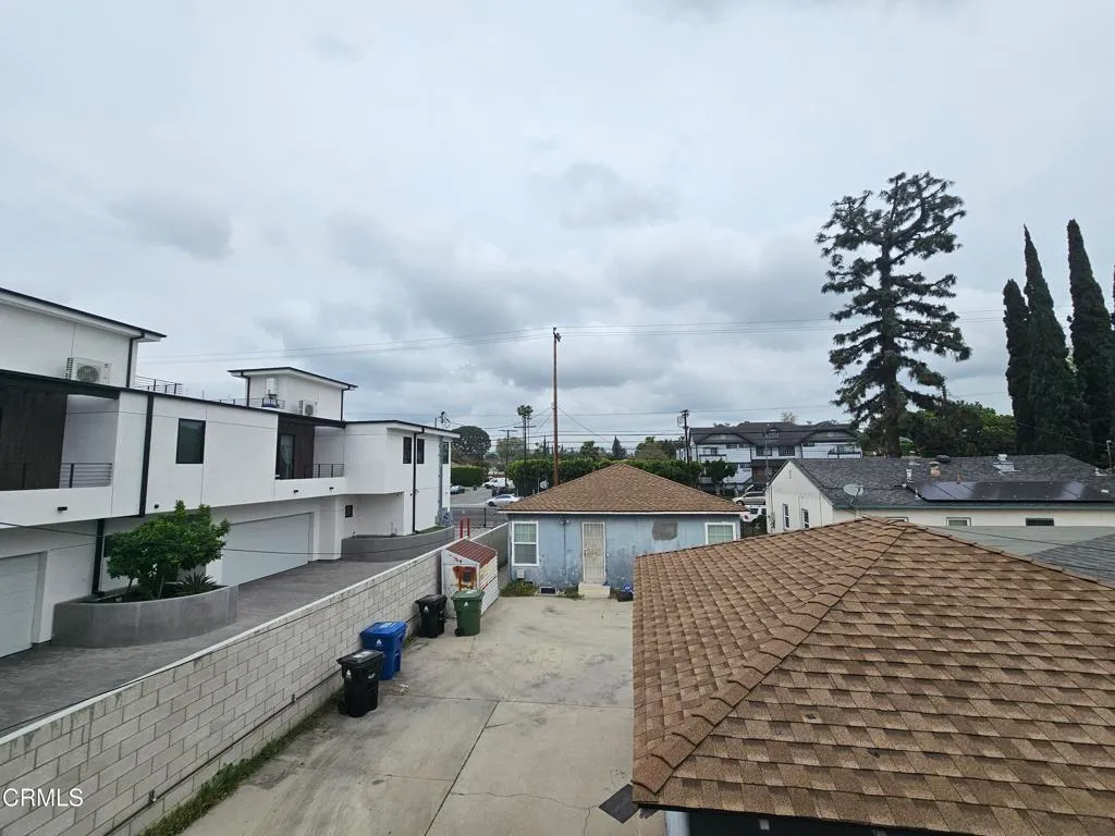 Additional image 3 of 12246 Oxnard Street Unit 2nd Fl, Los Angeles, CA 91606