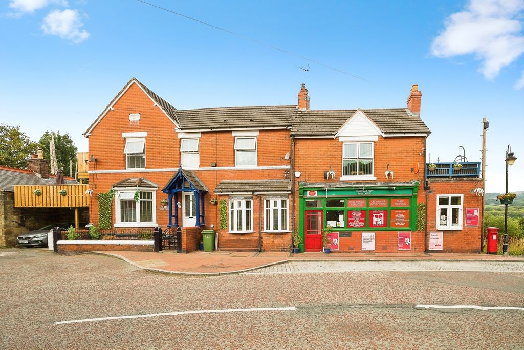 5 bed flat for saleCrane Street, Cefn Mawr, Wrexham LL14