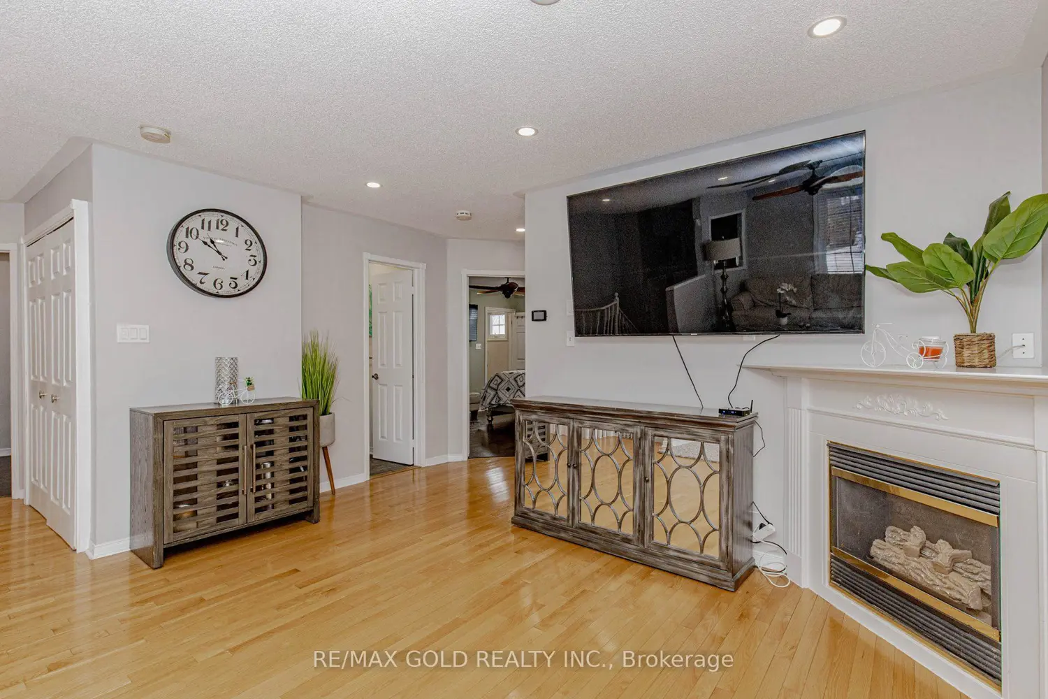 Additional image 4 of 32 Aspenwood Trail