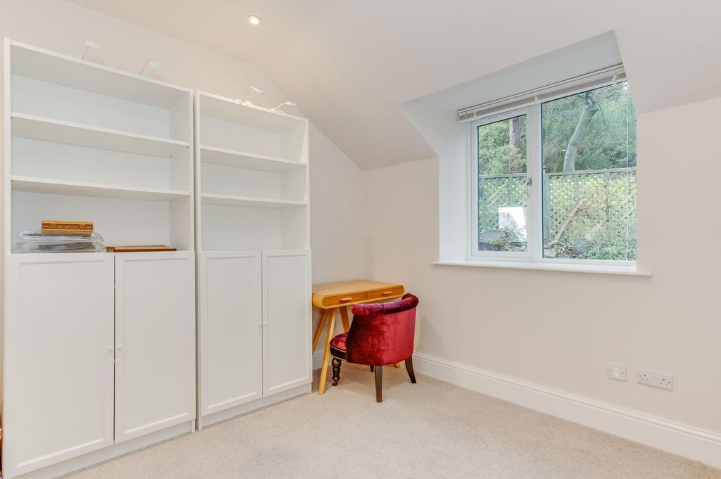 Additional image 25 of 4 bed detached house for saleManchester Road, Crosspool S10