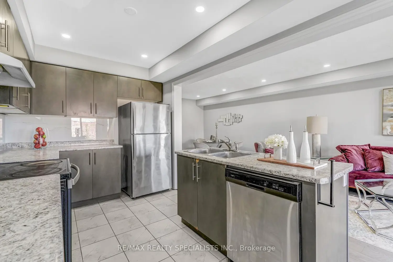 Additional image 4 of 740 Linden Drive 4