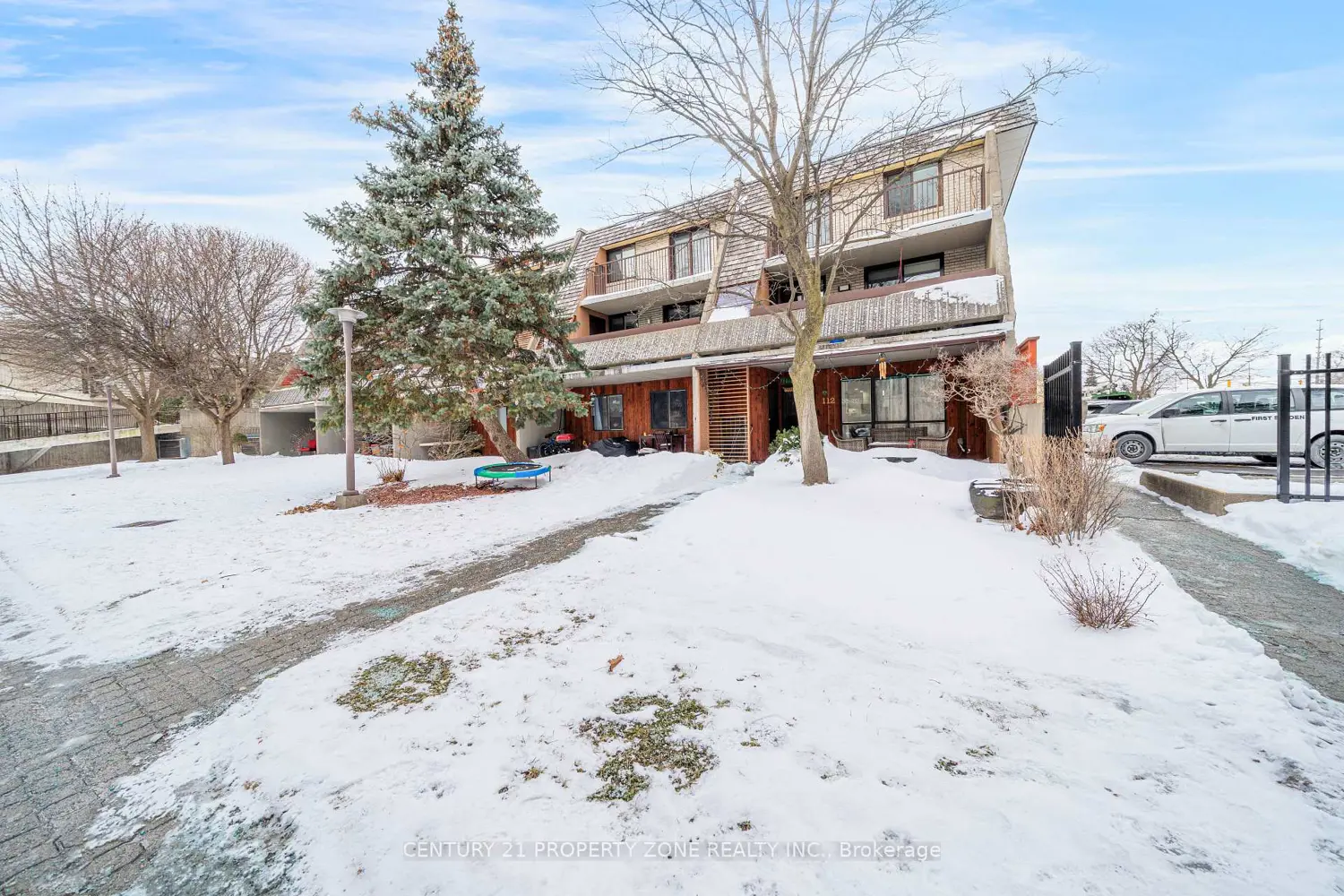 1250 Mississauga Valley Boulevard 112