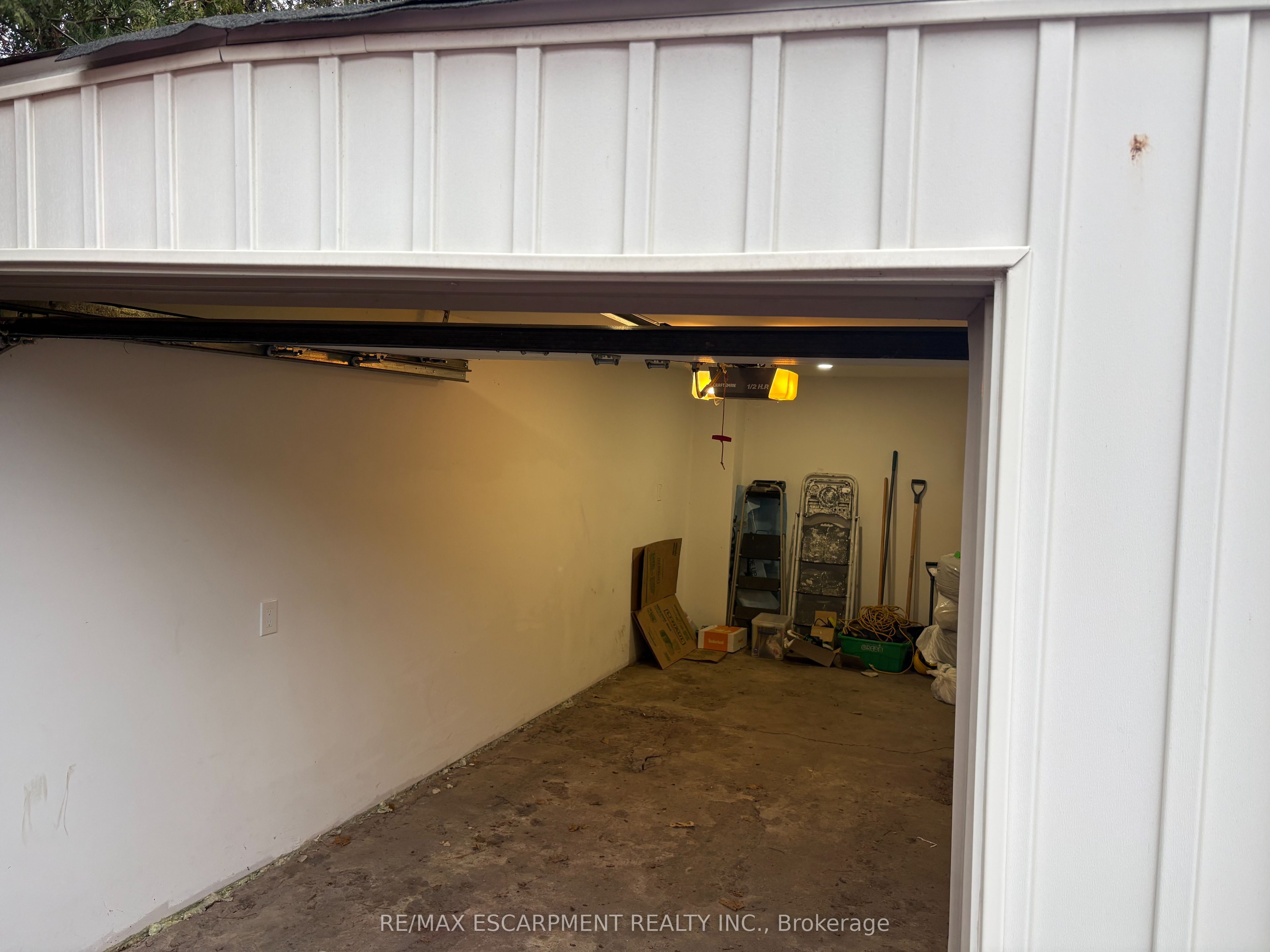 Additional image 2 of Garage-316 Houghton Avenue, Hamilton, ON, L8K 2N3