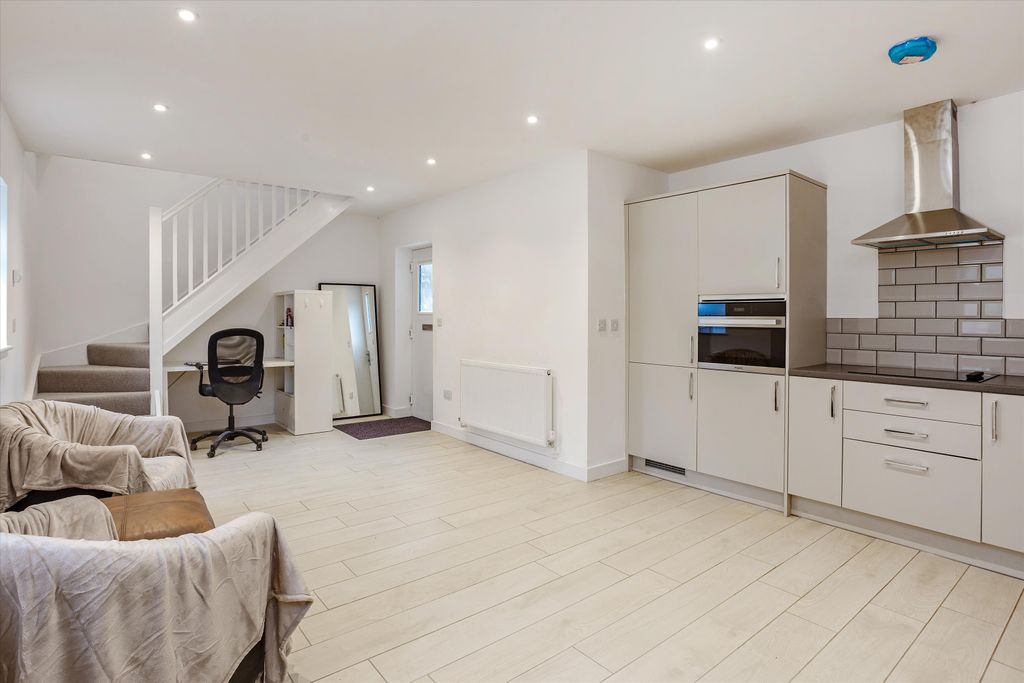 Additional image 22 of 6 bed detached house for saleLenchwick, Evesham, Worcestershire WR11