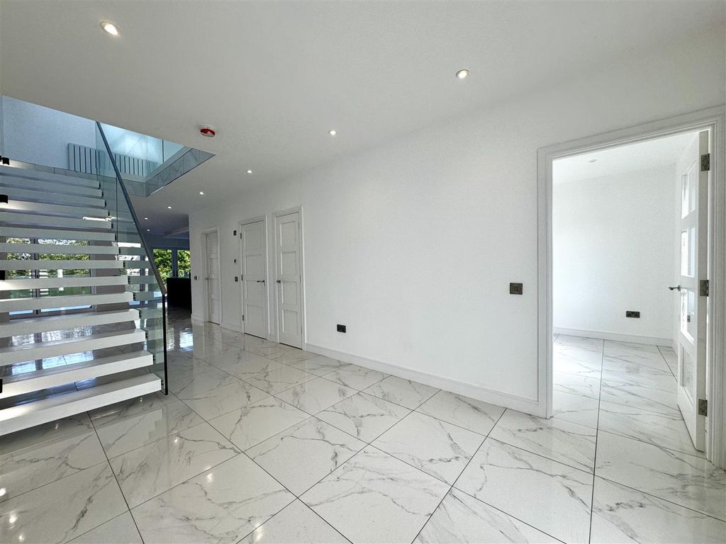 Additional image 15 of 4 bed detached house for saleClyde Grove, Crossford, Carluke ML8