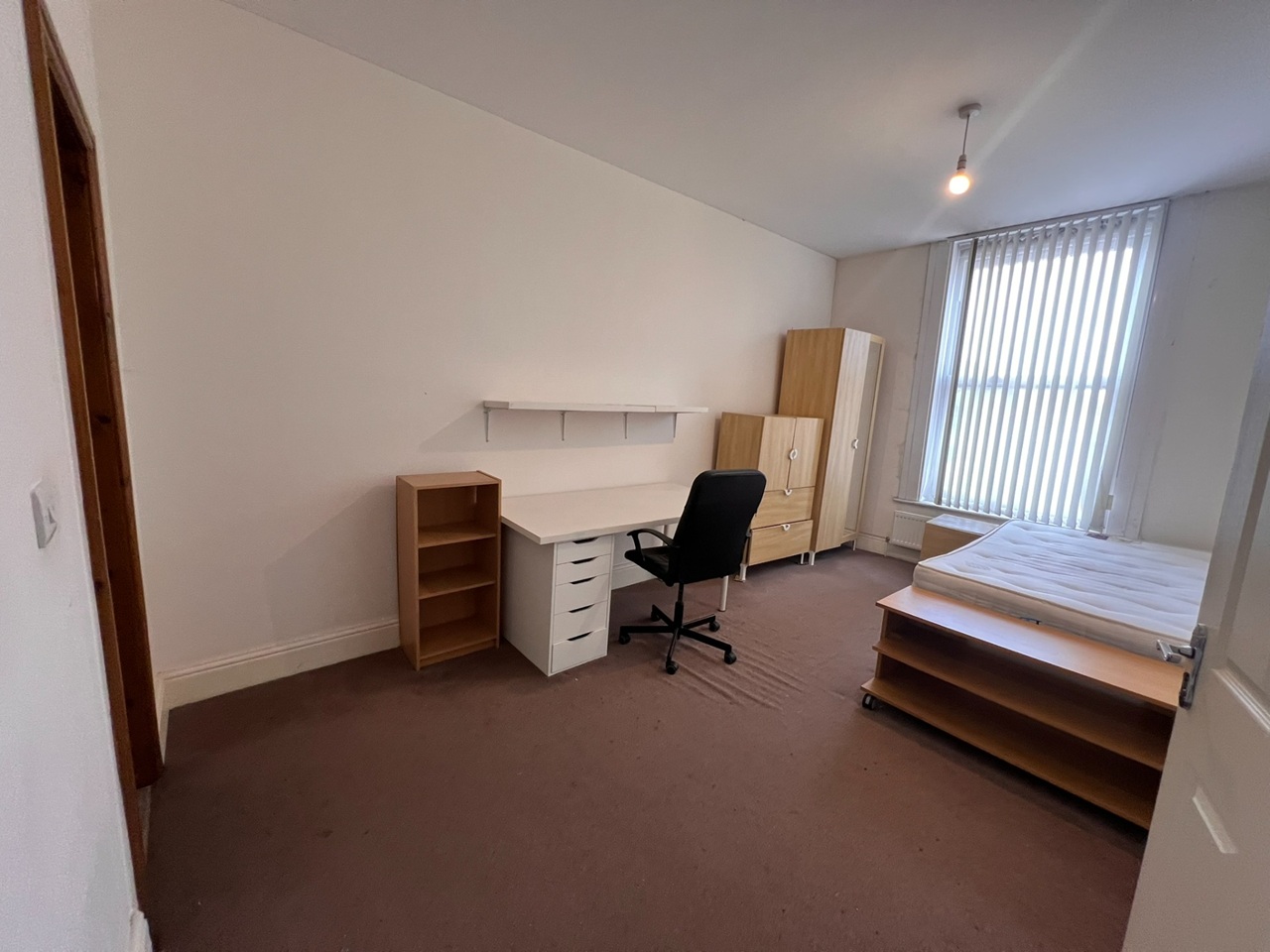 Additional image 4 of 3 Bed Flat, Hyde Terrace, LS2, N1 7GU