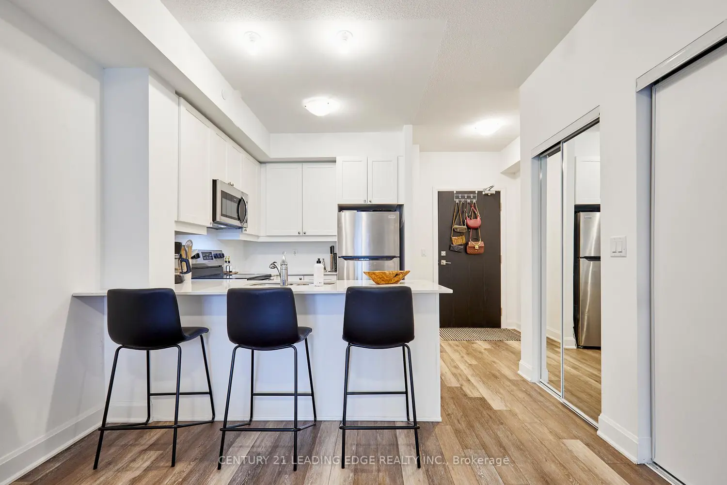 Additional image 4 of 50 Lakebreeze Drive 105