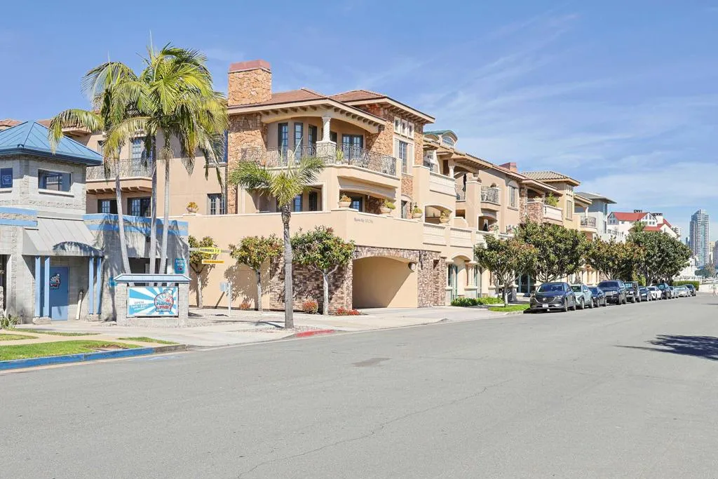 Additional image 53 of 120 C Avenue Unit 201, Coronado, CA 92118